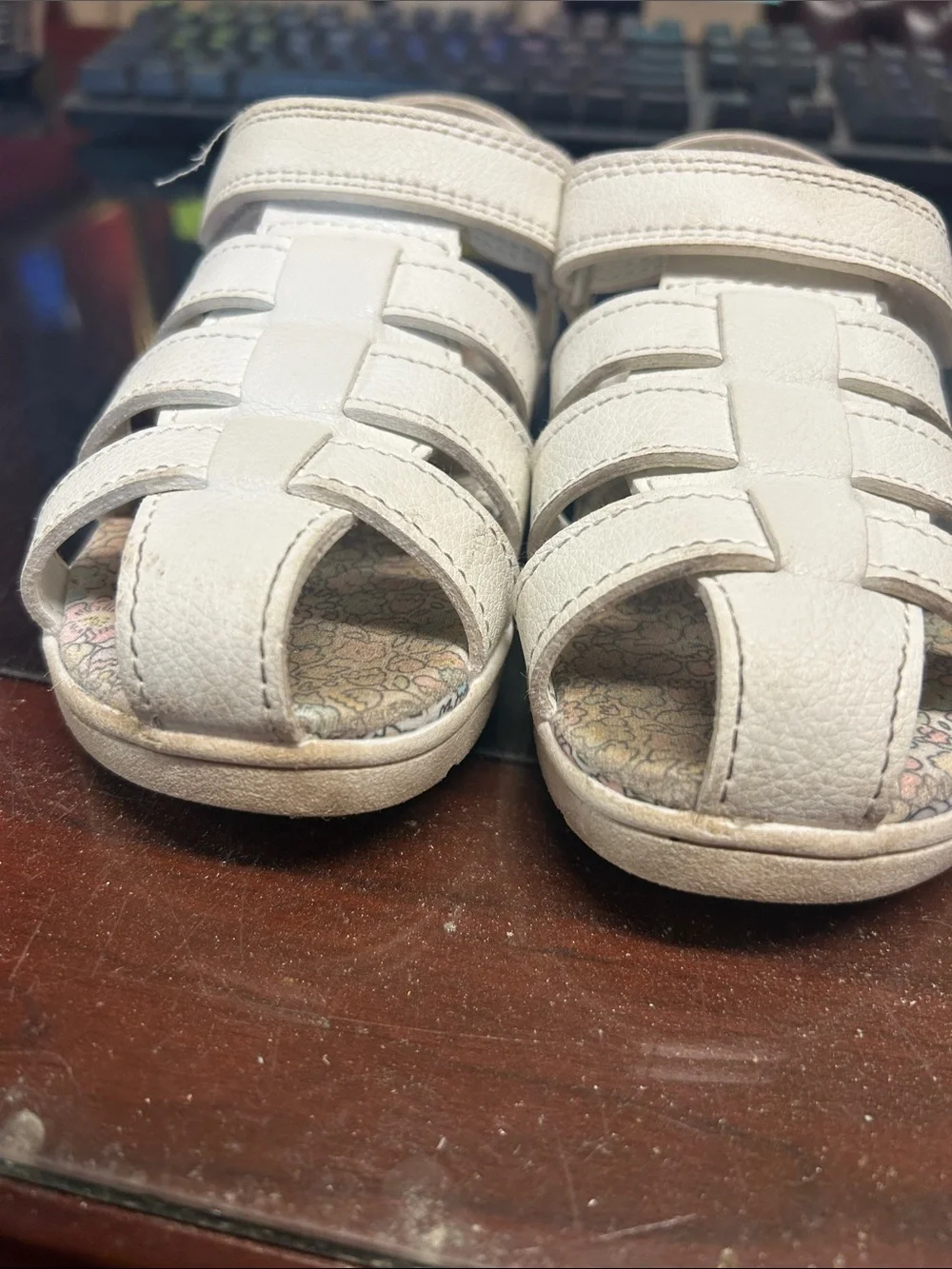 Keds White Kids Leather Sandals and Closed-Toe Shoes size 10 & 10.5 girls
